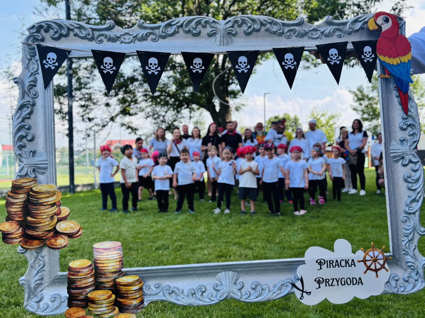 Wspaniała piracka przygoda Mróweczek!
